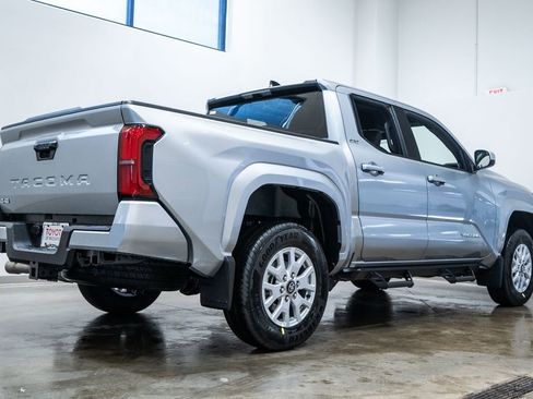 New 2026 Toyota Tacoma SR5 image 9