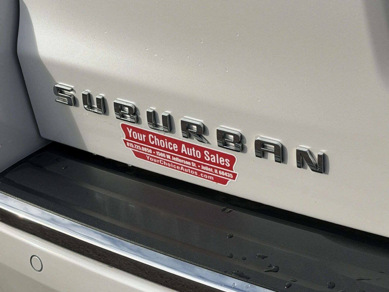 Used 2019 Chevrolet Suburban Premier w/ Premier Plus Edition AWD/4WD image 5