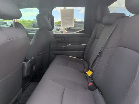 Used 2025 Toyota Tacoma SR5 AWD/4WD image 30