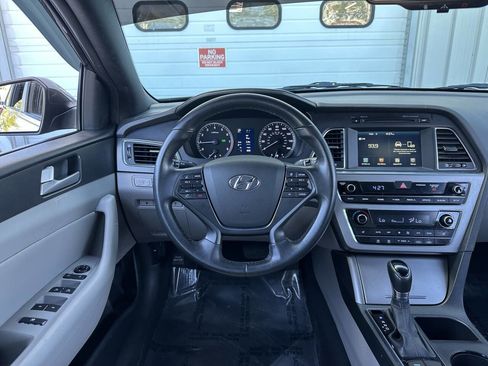 Used 2016 Hyundai Sonata Sport w/ Option Group 02 image 19