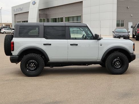 New 2026 Ford Bronco Big Bend w/ Black Diamond Package AWD/4WD image 5