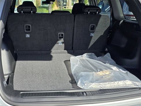 New 2025 Jeep Grand Cherokee Laredo X image 11