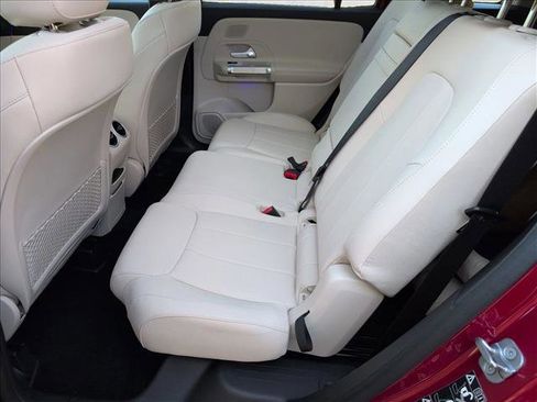 New 2026 Mercedes-Benz GLB 250 4MATIC image 16