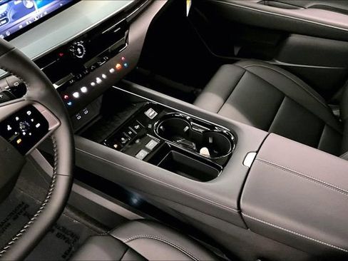 New 2025 Nissan Murano SL image 9