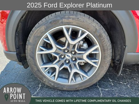 Used 2025 Ford Explorer Platinum w/ Ultimate Package AWD/4WD image 16