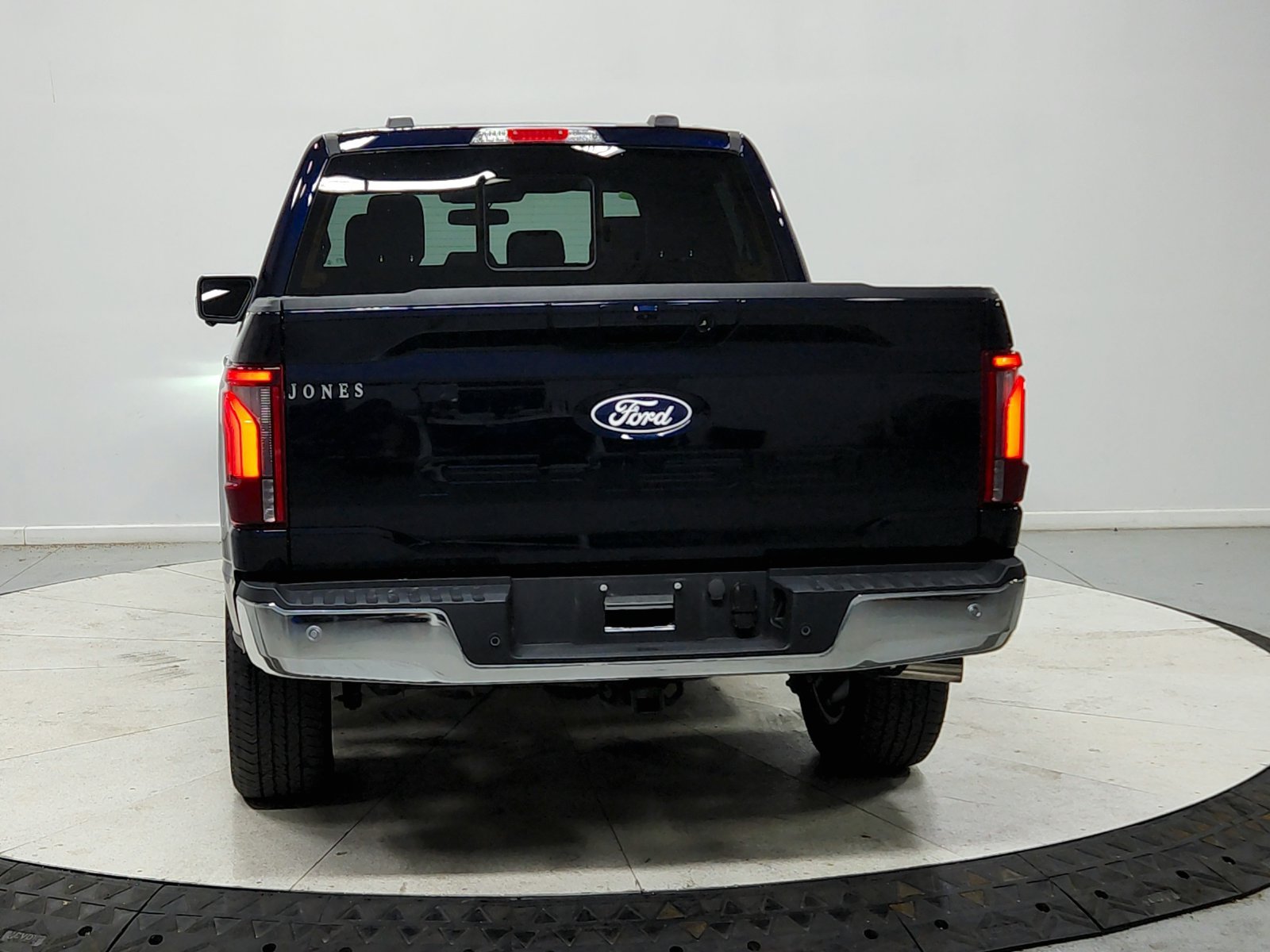 Used 2025 Ford F150 Lariat w/ Equipment Group 502A High AWD/4WD image 7