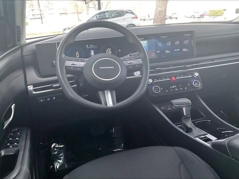 Certified 2025 Hyundai Tucson SEL image 17