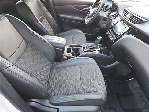 Used 2022 Nissan Rogue Sport SV w/ Technology Package AWD/4WD image 26