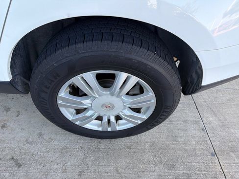 Used 2015 Cadillac SRX Luxury FWD image 4