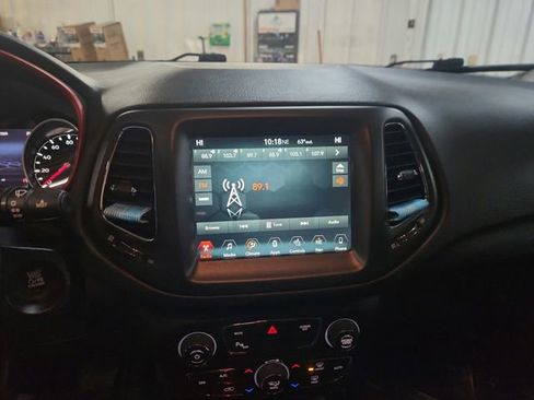 Used 2018 Jeep Compass Trailhawk w/ Leather Interior Group image 13