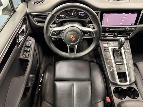 Used 2020 Porsche Macan image 27