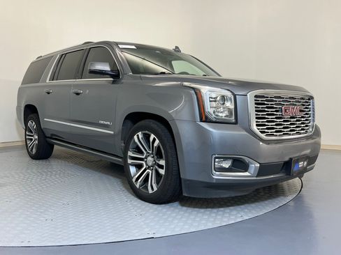 Used 2020 GMC Yukon XL Denali w/ Denali Ultimate Package image 6