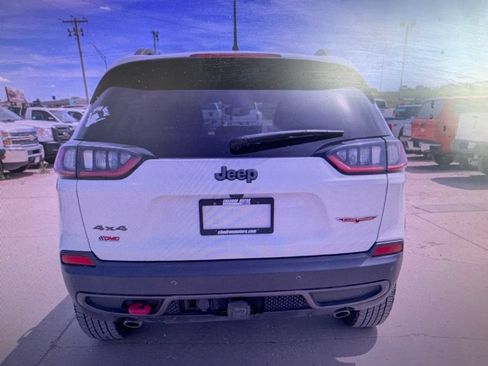 Used 2021 Jeep Cherokee Trailhawk w/ Technology Group AWD/4WD image 4