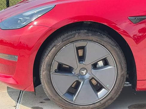 Used 2023 Tesla Model 3 Standard Range RWD image 5