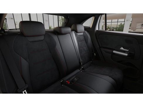 New 2026 Mercedes-Benz GLA 250 4MATIC image 5