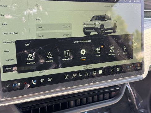 Used 2023 Rivian R1T Adventure AWD/4WD image 38