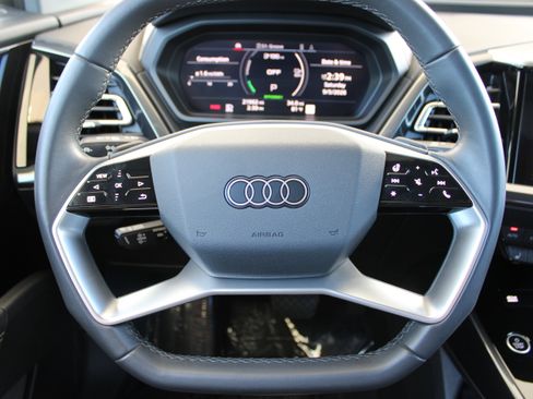Used 2023 Audi Q4 e-tron Premium Plus w/ Premium Plus AWD/4WD image 17