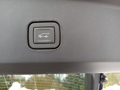 New 2026 Cadillac Lyriq V w/ LPO, Bronce Accent Package image 25