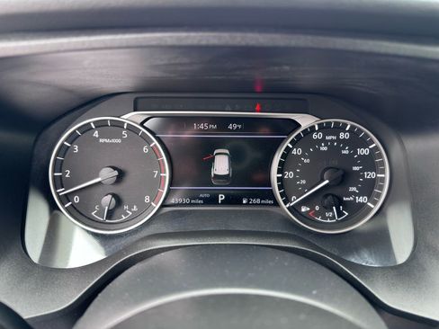 Used 2024 Nissan Rogue SV image 19