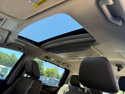 Used 2014 Honda Odyssey Touring Elite image 13