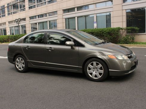 Used 2008 Honda Civic LX image 2