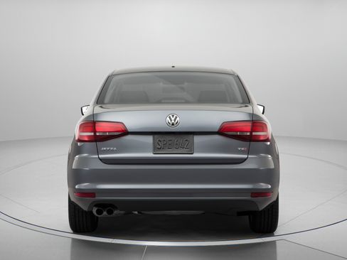 Used 2017 Volkswagen Jetta S FWD image 3