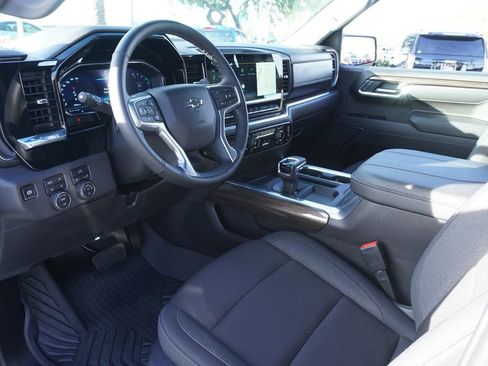 Used 2025 Chevrolet Silverado 1500 LT Trail Boss image 17