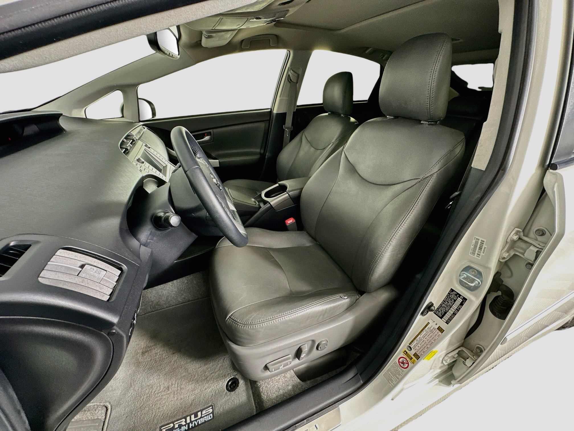 Used 2012 Toyota Prius Prime Advanced FWD image 13