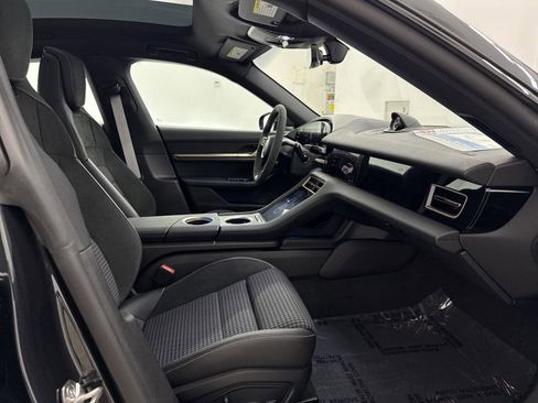 Used 2025 Porsche Taycan 4S image 36