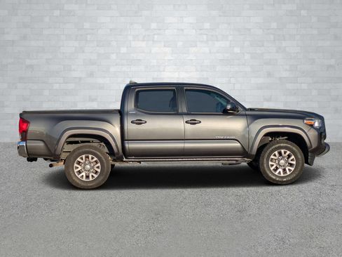 Used 2019 Toyota Tacoma SR5 image 4