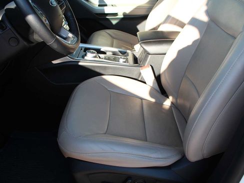 Used 2023 Ford Explorer Limited w/ Limited Technology Package AWD/4WD image 30
