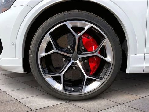 New 2026 Audi RS Q8 performance image 11