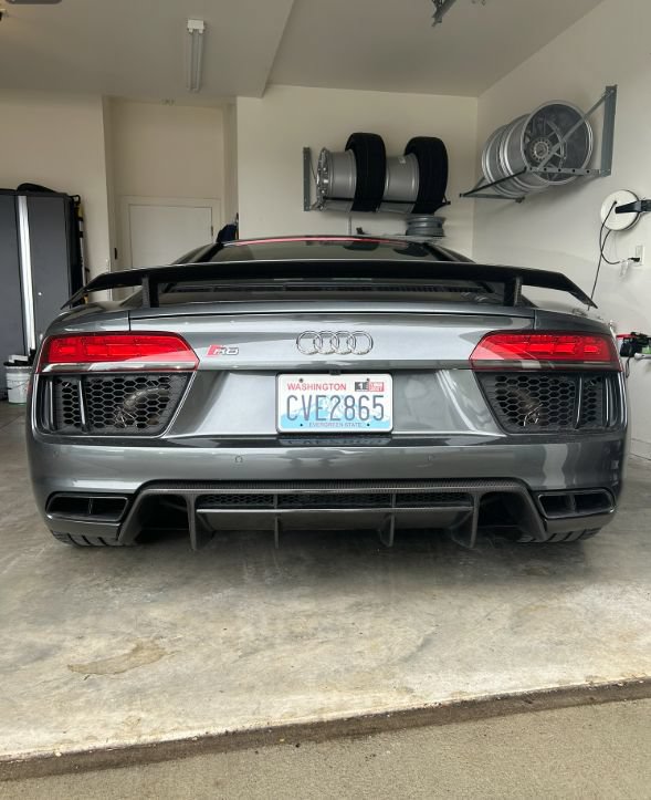 Used 2017 Audi R8 V10 plus AWD/4WD image 2