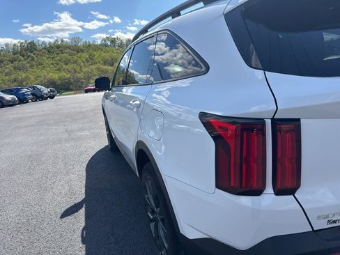 Used 2023 Kia Sorento SX Prestige image 5