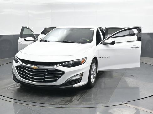 Used 2019 Chevrolet Malibu LT FWD image 44
