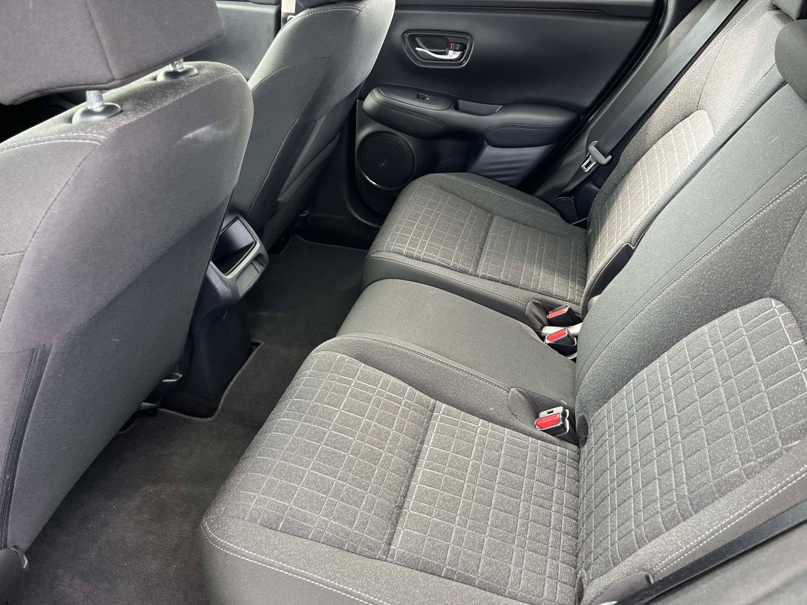 Used 2025 Honda HR-V LX image 17