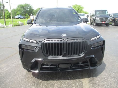 Used 2025 BMW X7 xDrive40i w/ M Sport Package AWD/4WD image 14