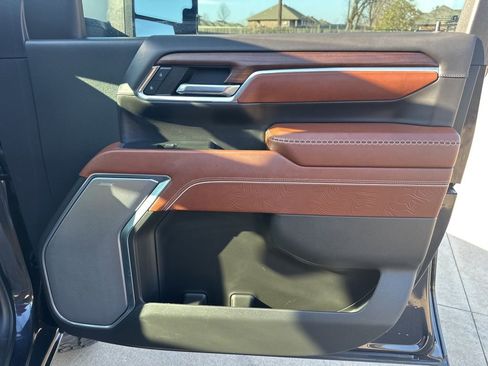 Used 2024 GMC Sierra 3500 Denali Ultimate image 52