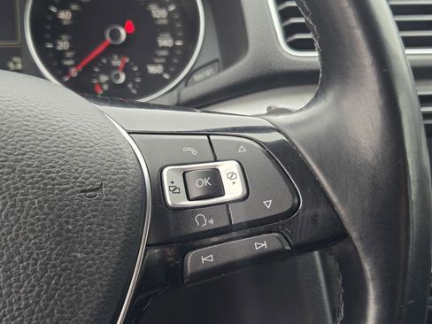 Used 2018 Volkswagen Passat 2.0T SE image 22