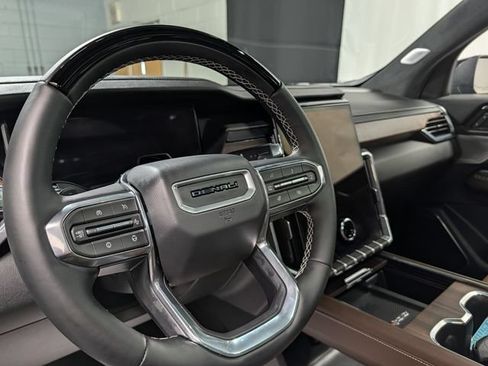 Certified 2026 GMC Acadia Denali Ultimate w/ LPO, All-Weather Package AWD/4WD image 19