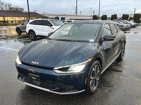 Used 2023 Kia EV6 Wind image 3