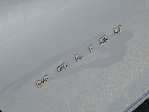 Used 2025 Chevrolet Malibu LS FWD image 12