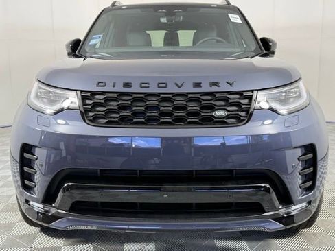 Certified 2025 Land Rover Discovery Dynamic SE AWD/4WD image 10