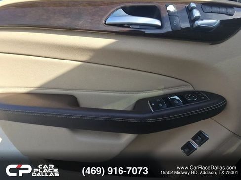 Used 2018 Mercedes-Benz GLS 450 4MATIC w/ Premium Package image 12