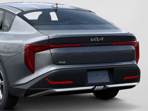 New 2026 Kia K4 FWD image 13