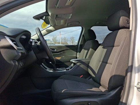 Used 2019 GMC Acadia SLE w/ Driver Alert Package I image 16