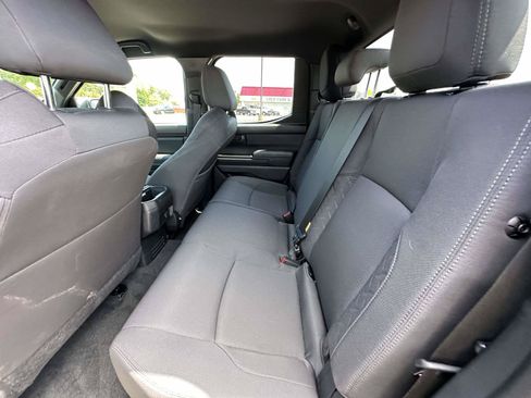 Used 2025 Toyota Tacoma SR AWD/4WD image 26