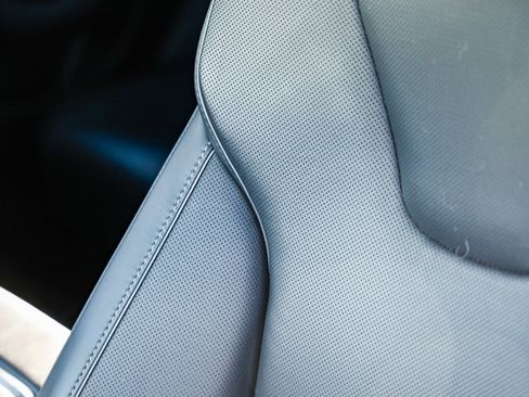 Used 2021 Tesla Model S Plaid image 25