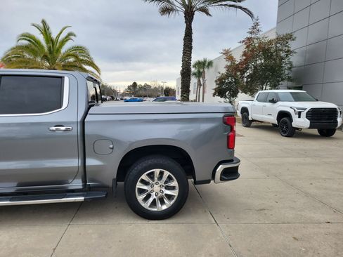 Used 2020 Chevrolet Silverado 1500 LTZ image 4