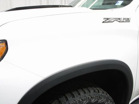 Used 2023 Chevrolet Silverado 1500 ZR2 image 48